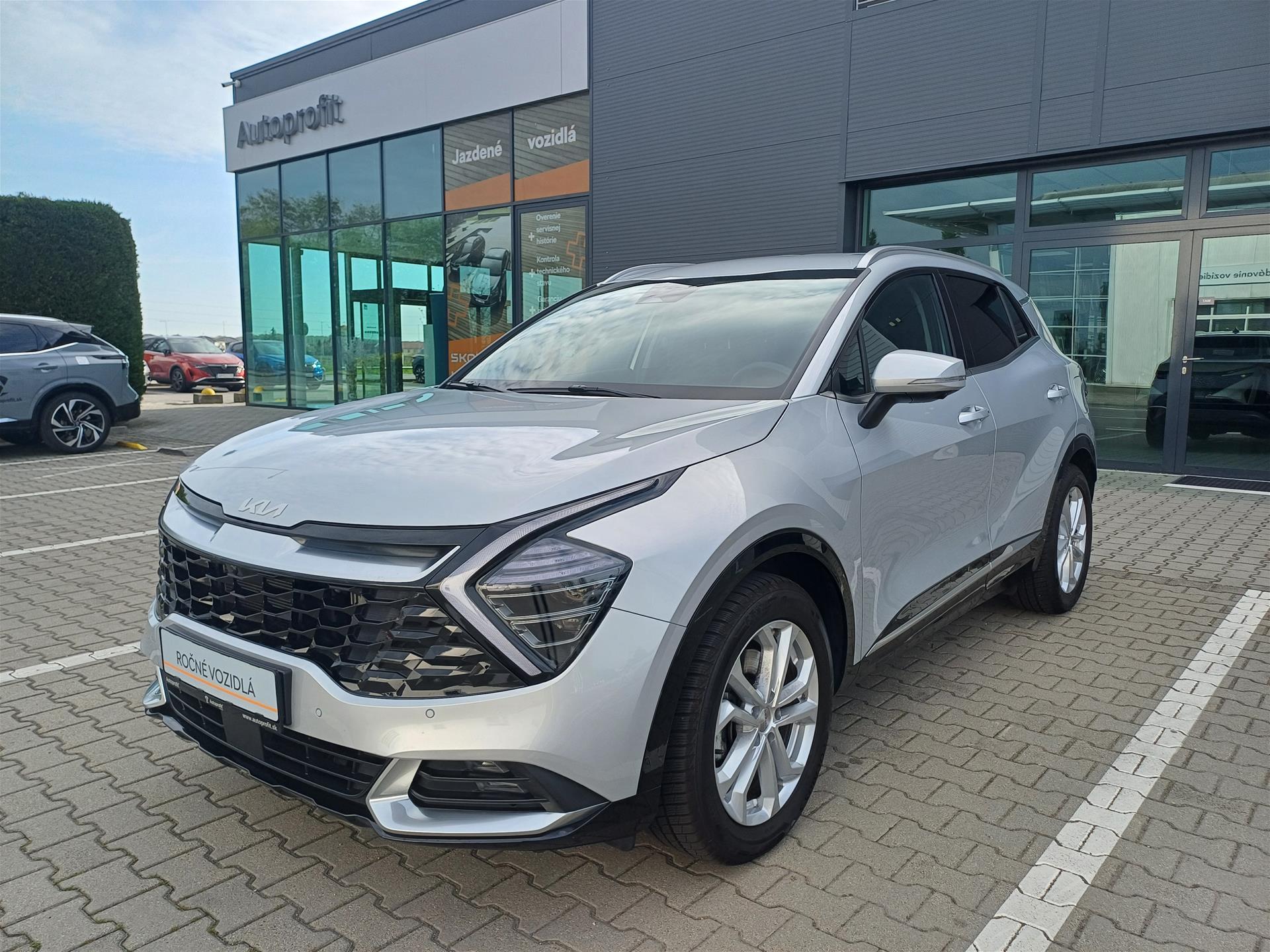 Autoprofit.sk Kia Sportage Platinum, 1.6 T-GDI MHEV, Park Pack