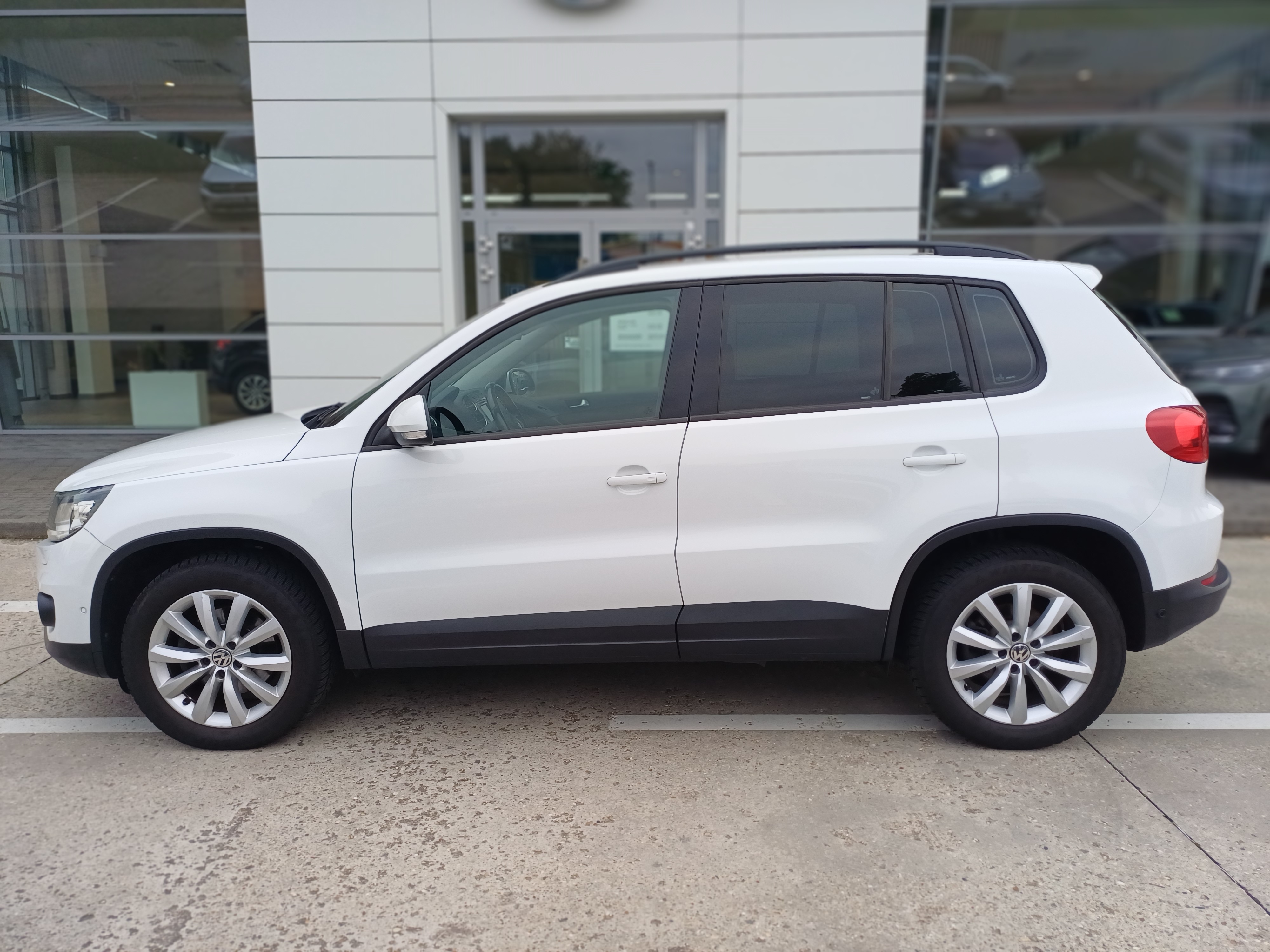 Volkswagen TIguan Trend&Fun 1.4 TSI MT 6