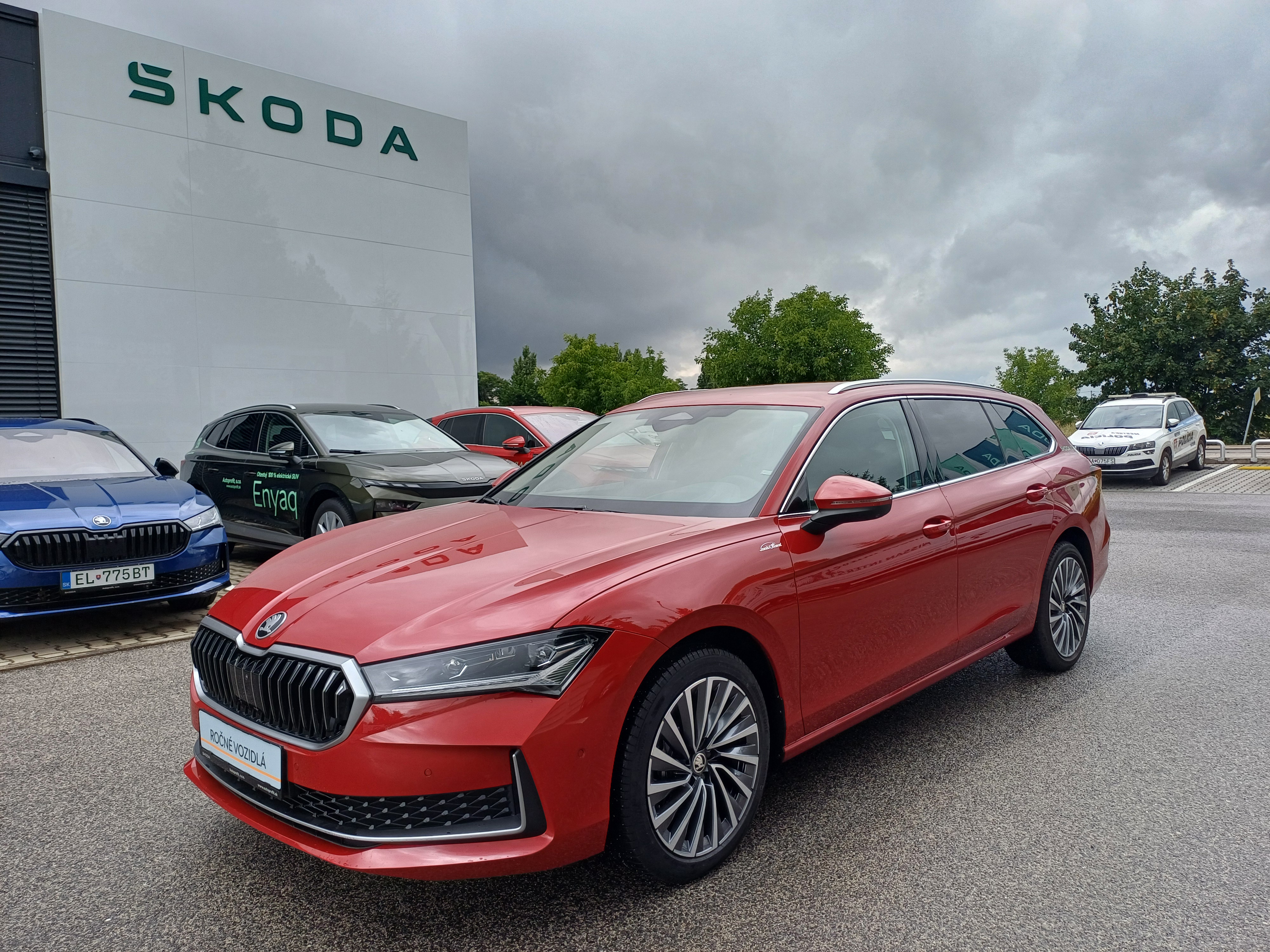 Škoda Superb Combi L K 2,0 TDI 142 kW 7-Gang automat. 4x4