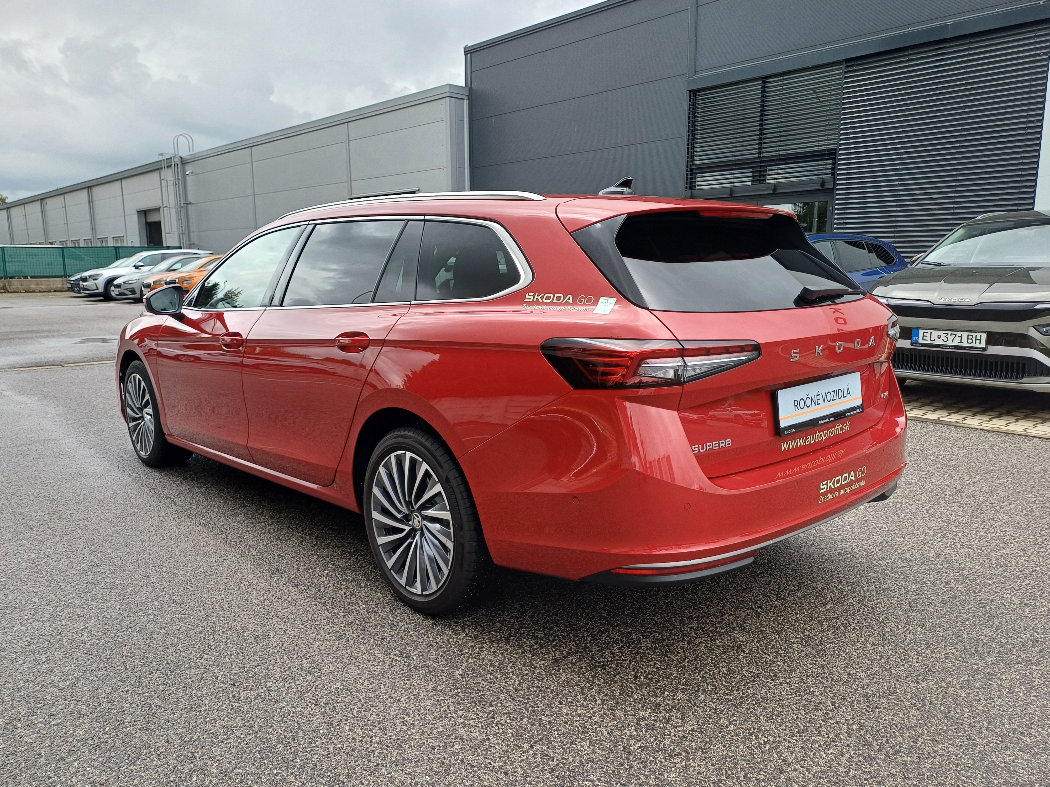 Škoda Superb Combi L K 2,0 TDI 142 kW 7-Gang automat. 4x4