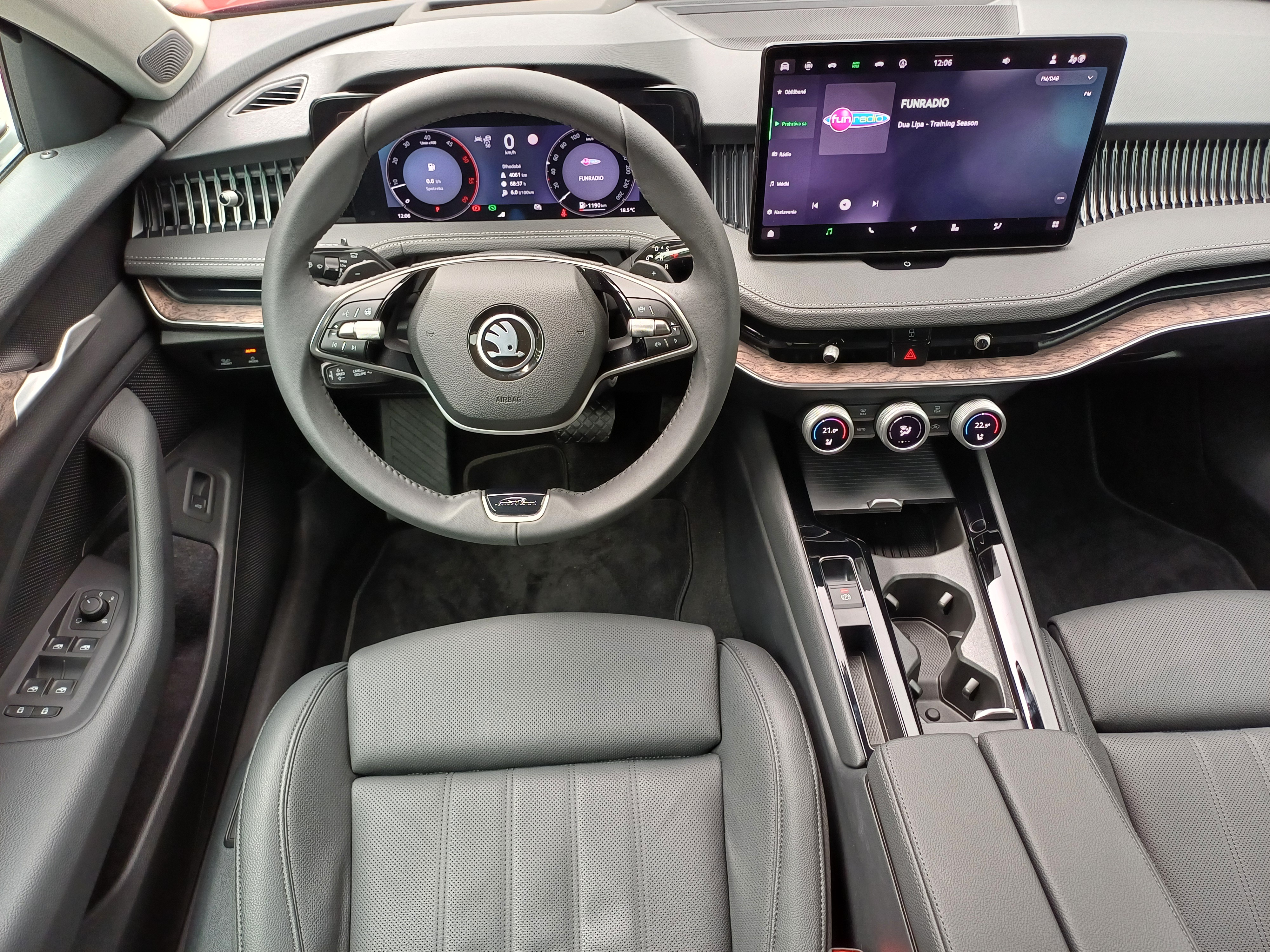 Škoda Superb Combi L K 2,0 TDI 142 kW 7-Gang automat. 4x4