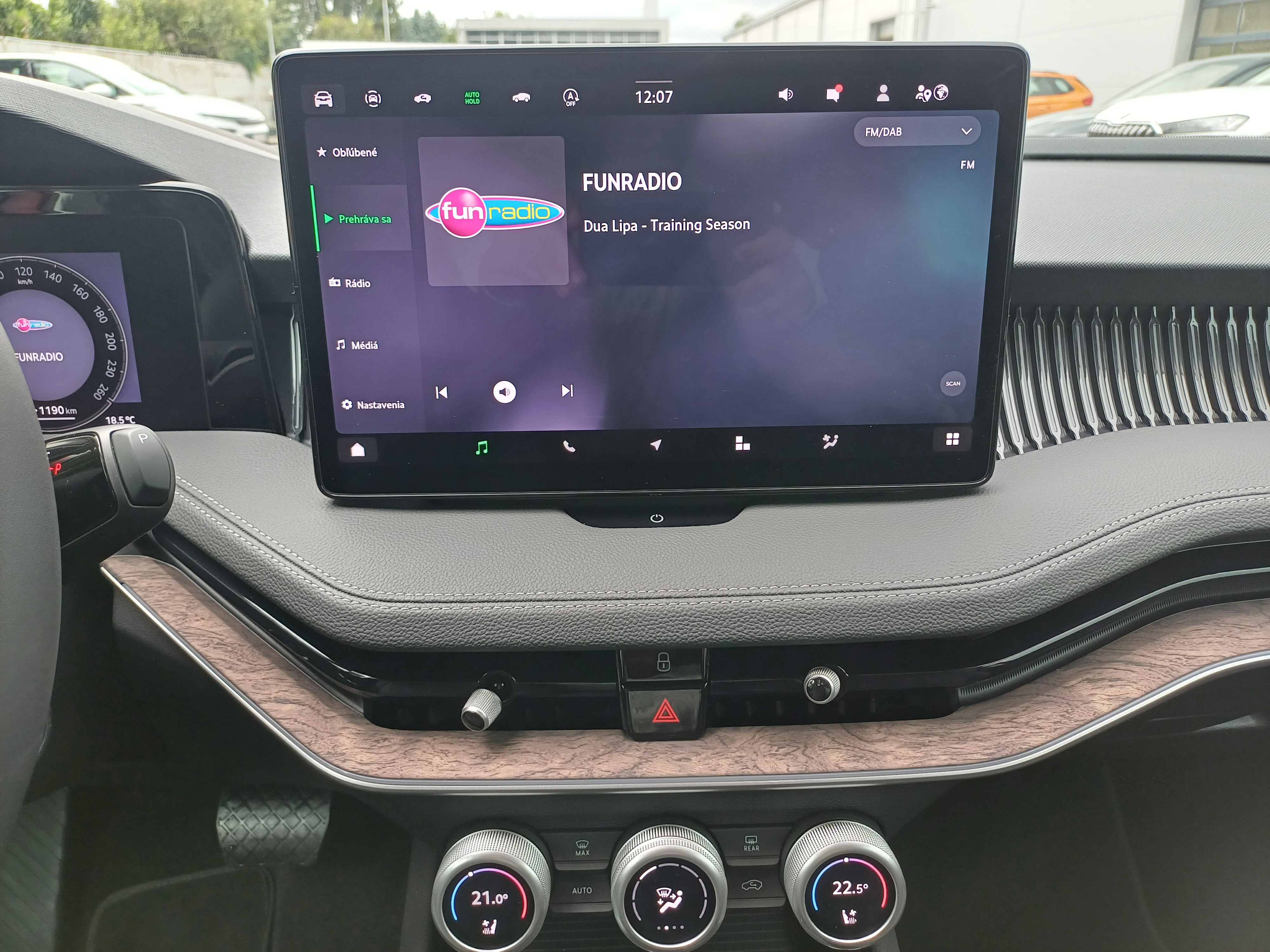 Škoda Superb Combi L K 2,0 TDI 142 kW 7-Gang automat. 4x4