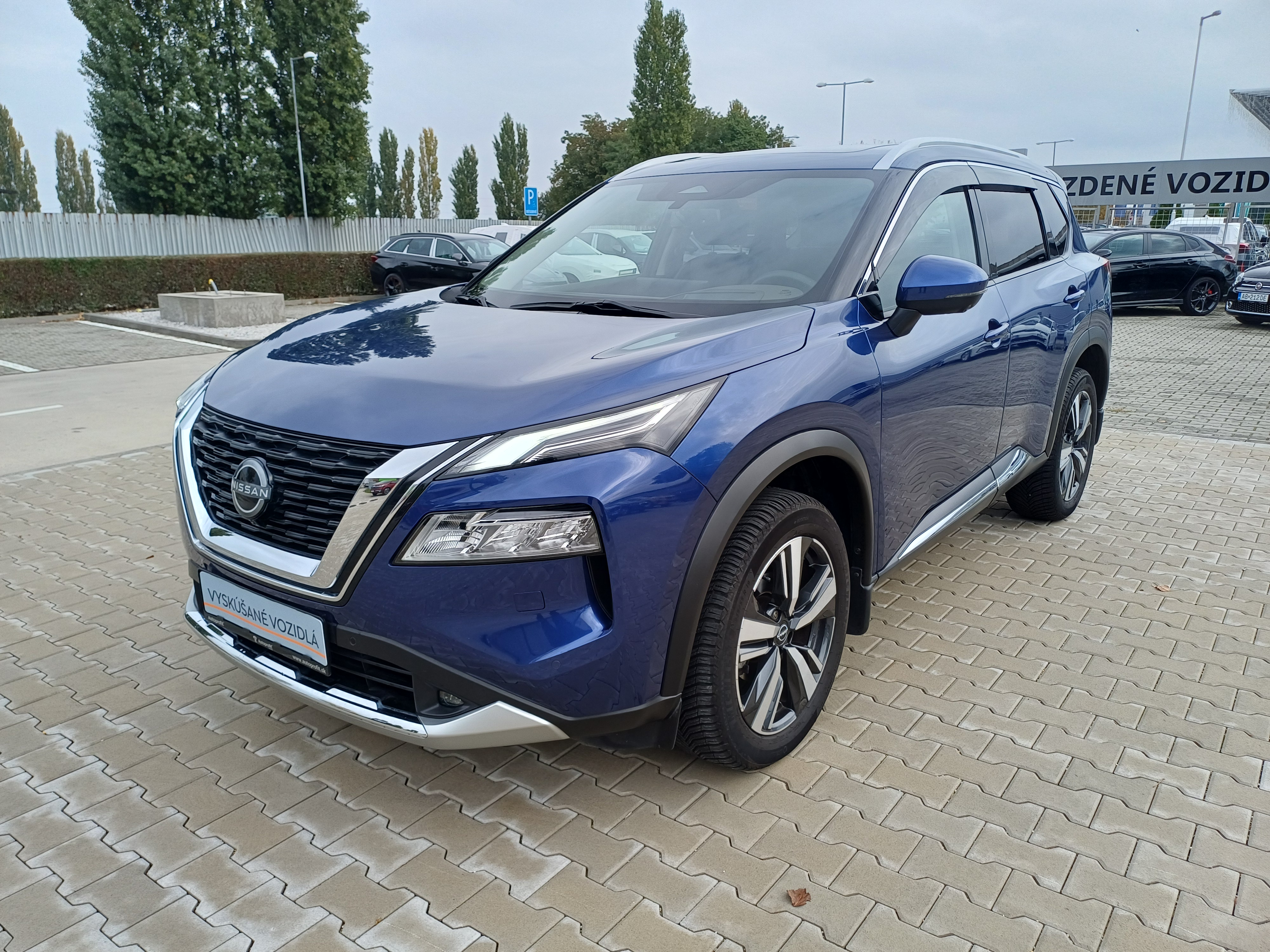 Nissan X-Trail TEKNA Mild-Hybrid 163 k AUTOMATICKÁ CVT XTRONIC 2WD