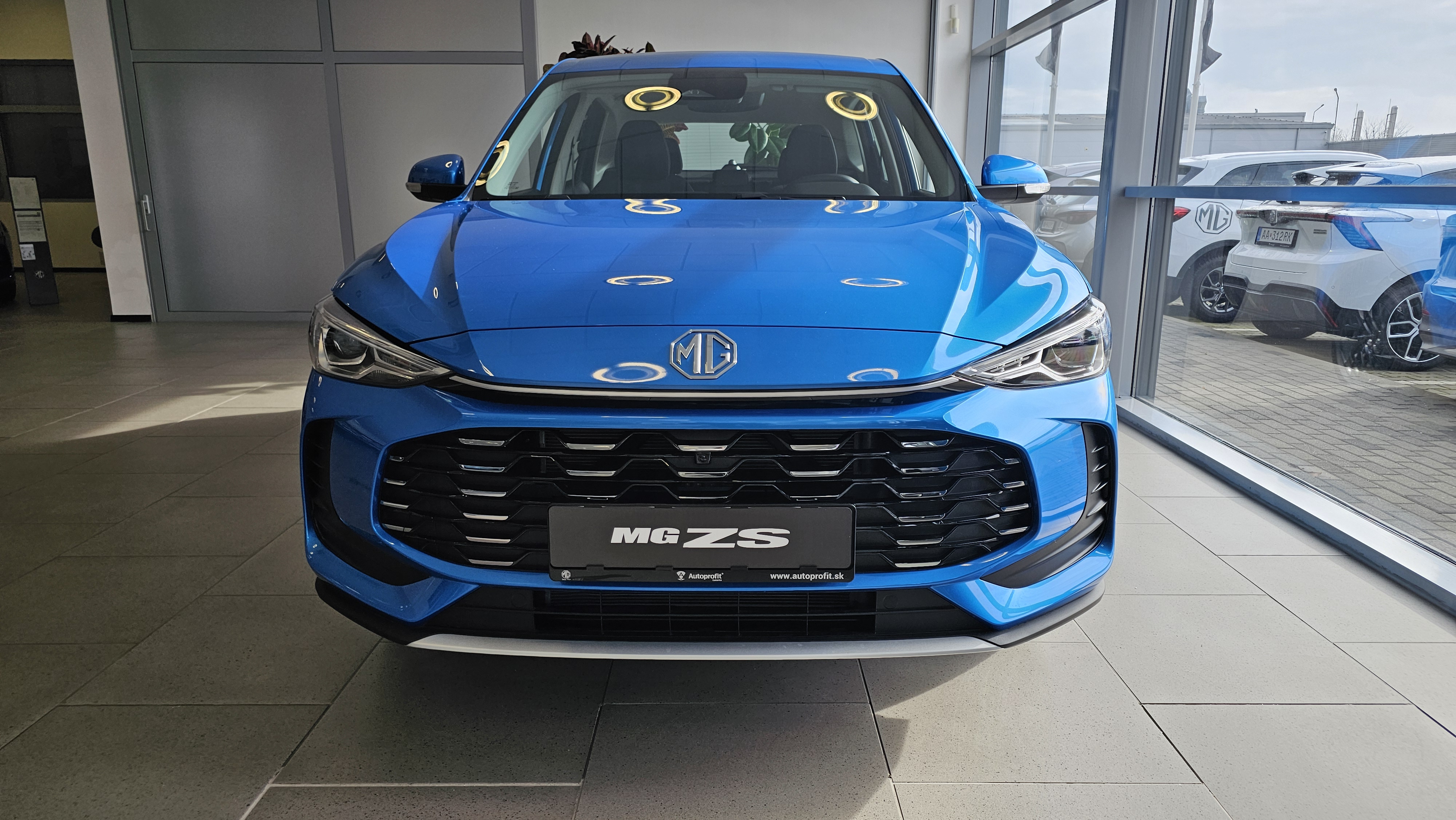 MG ZS 1.5 ESSENTIAL 5MT