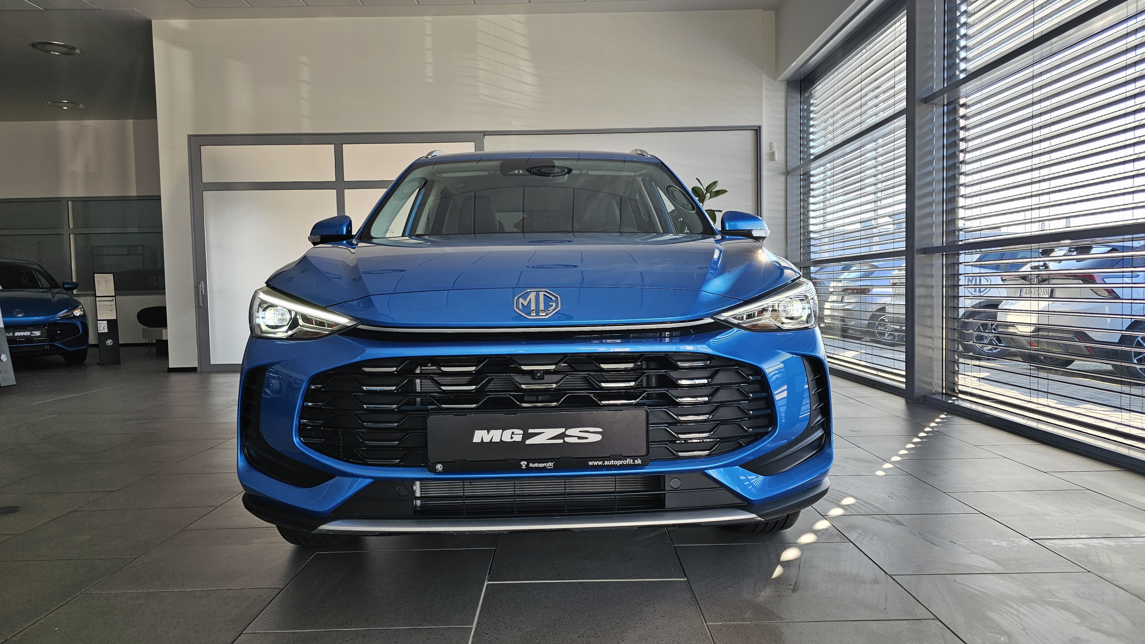 MG ZS Hev 1.5 Emotion AT