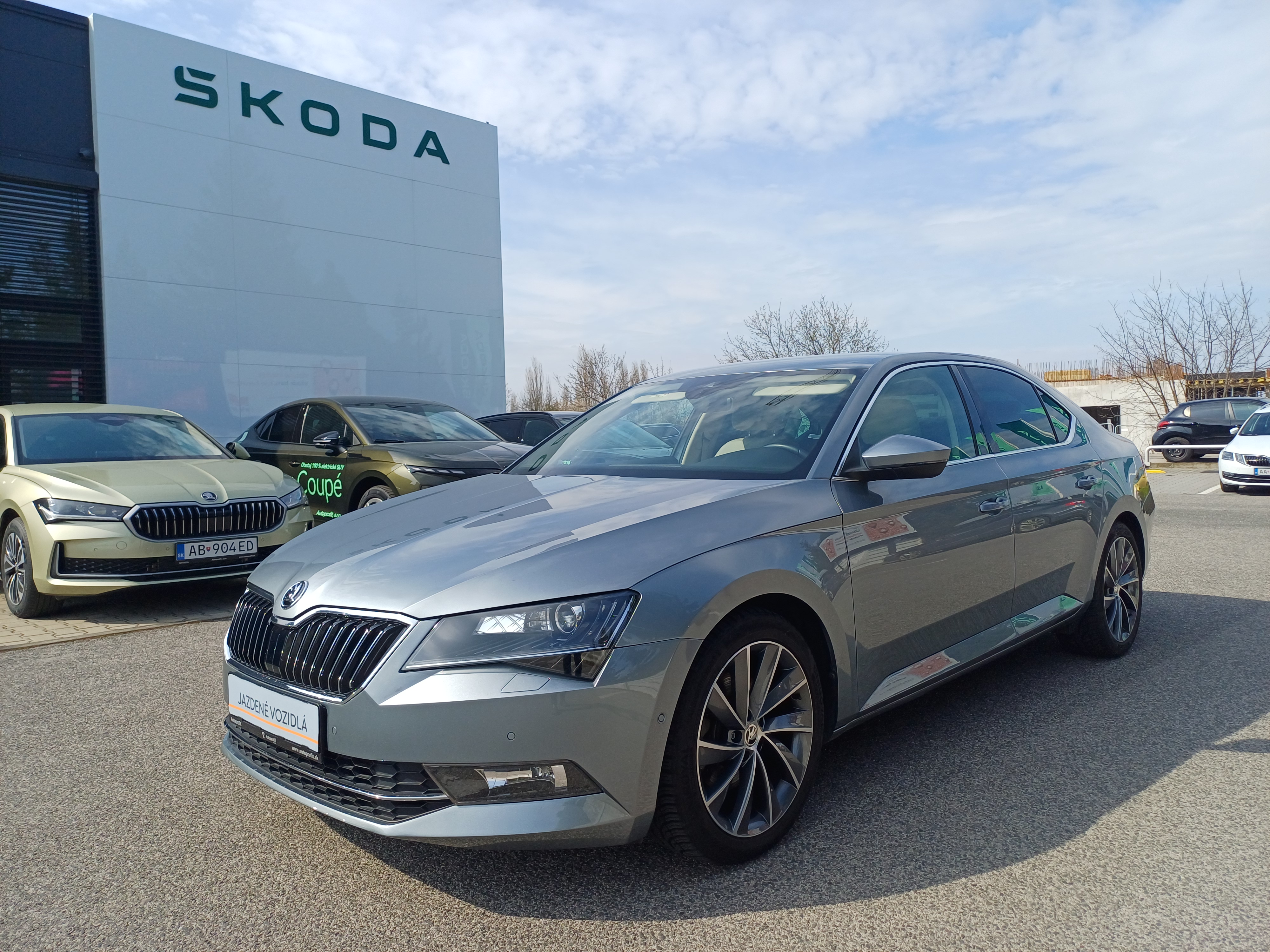 Škoda Superb L&K 2.0 TSI 162 kW