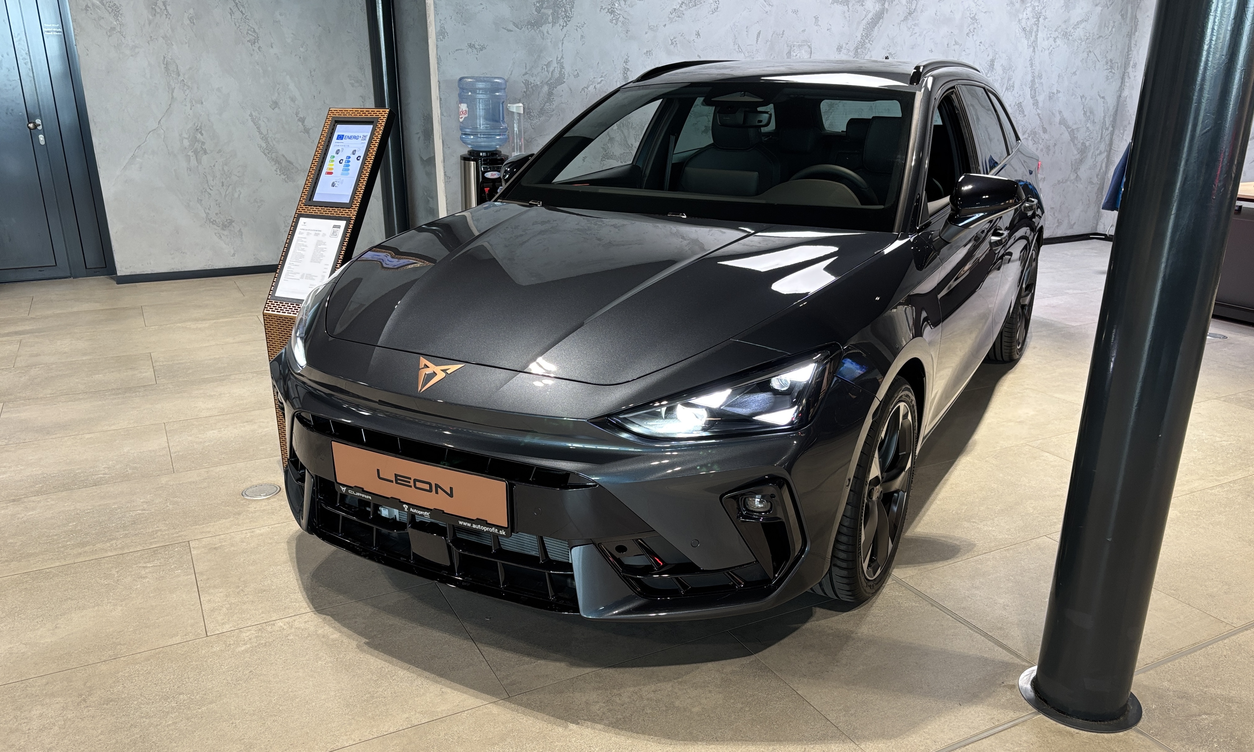 CUPRA Leon SP 1,5 eTSI 150 7DSG