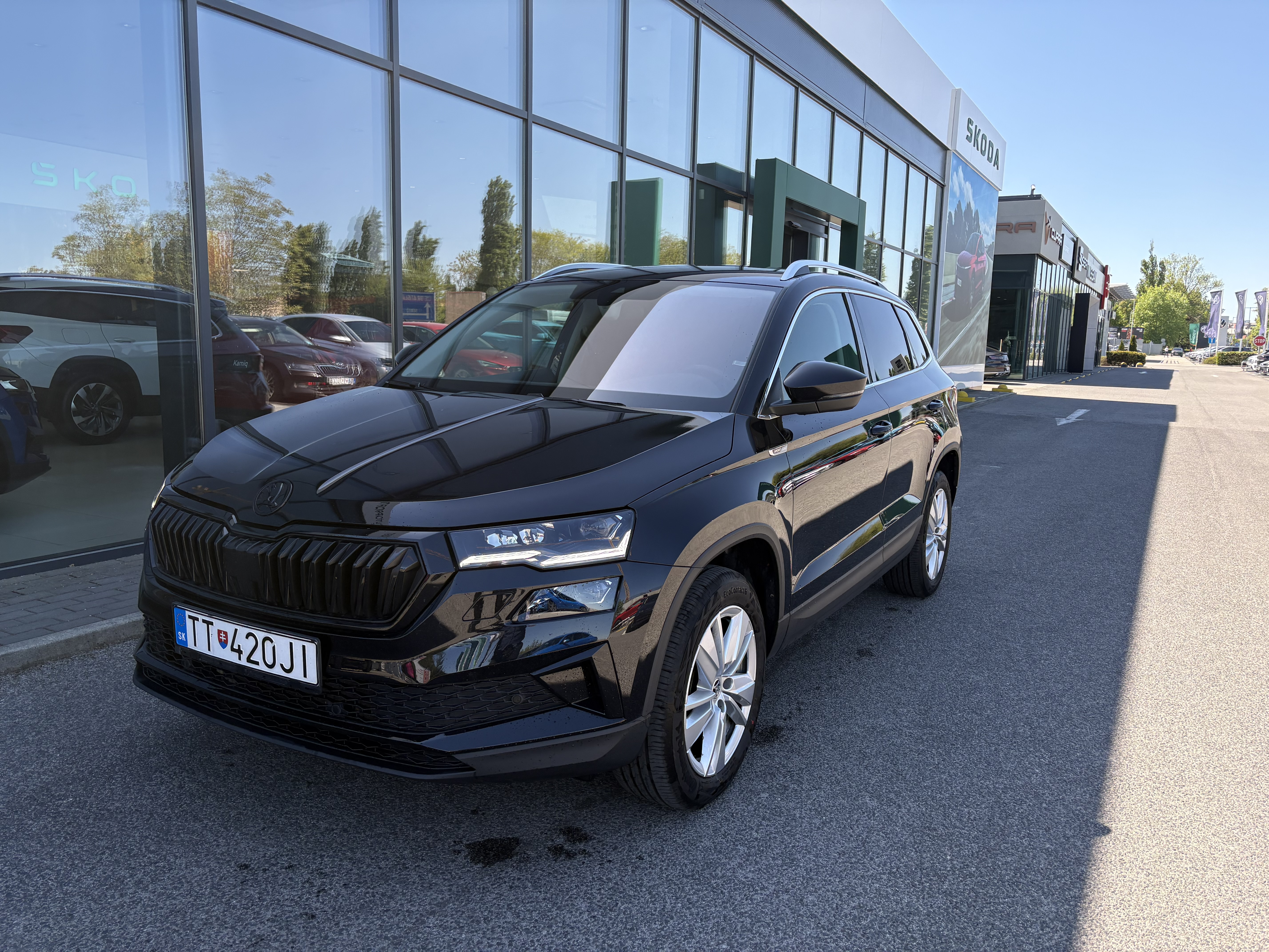Škoda Karoq 1.5 TSI Sportline DSG, 110 kW, 1.majiteľ, SK pôvod, v záruke