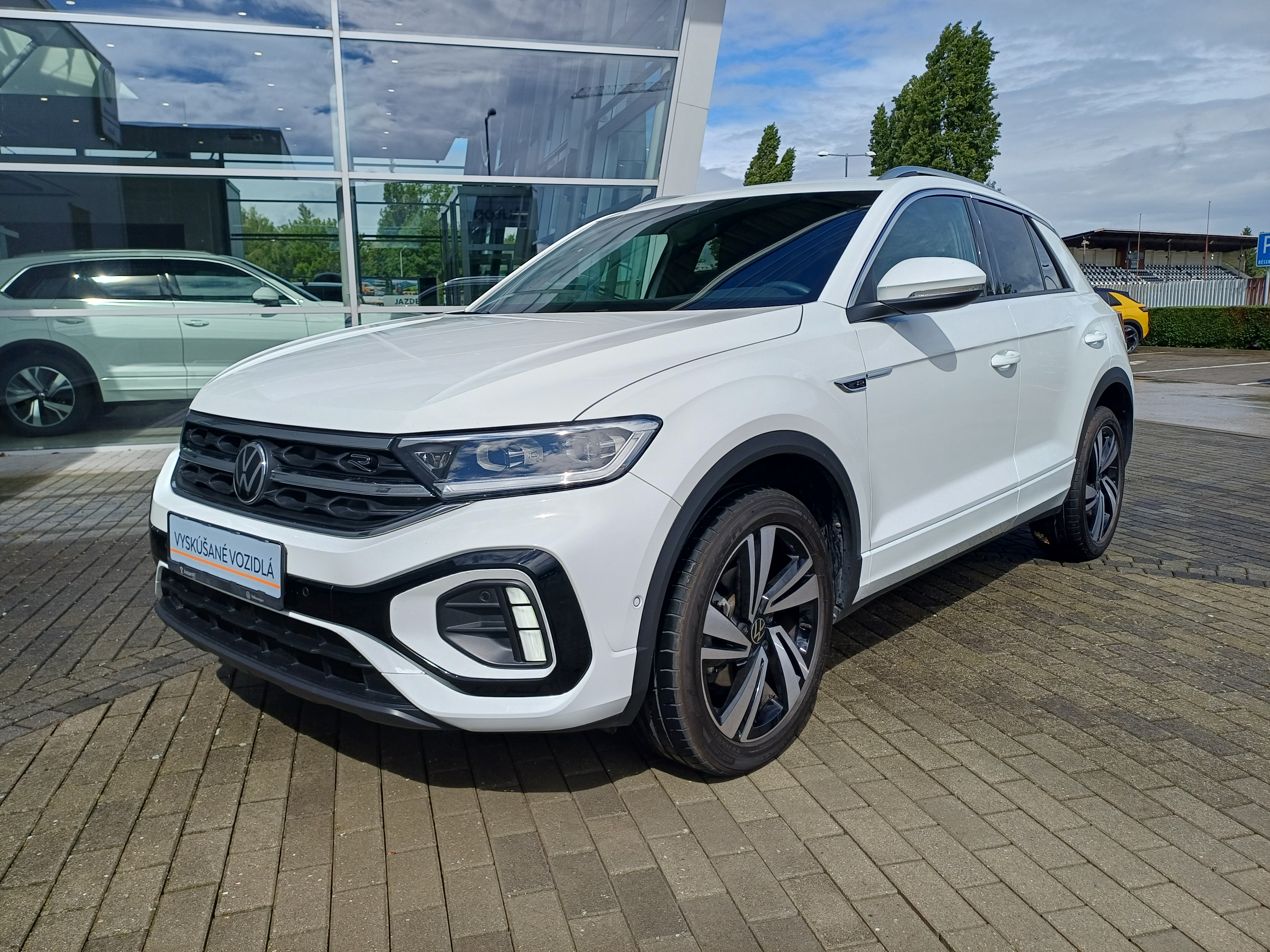 Volkswagen T-Roc R-LINE 1.5 TSI 110 KW 7DSG