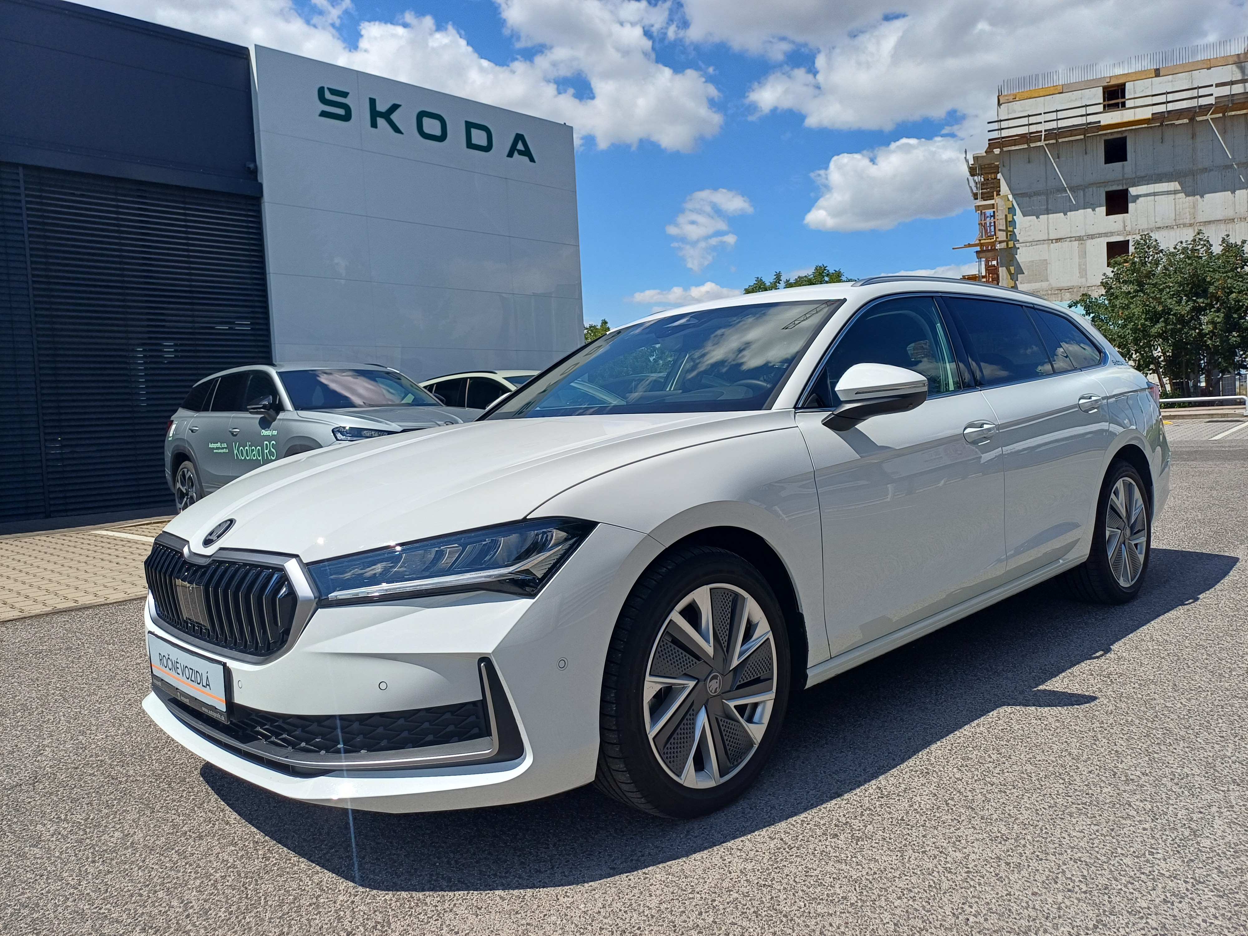 Škoda Superb Combi Selection 2,0 TDI 142 kW 7-Gang automat. 4x4