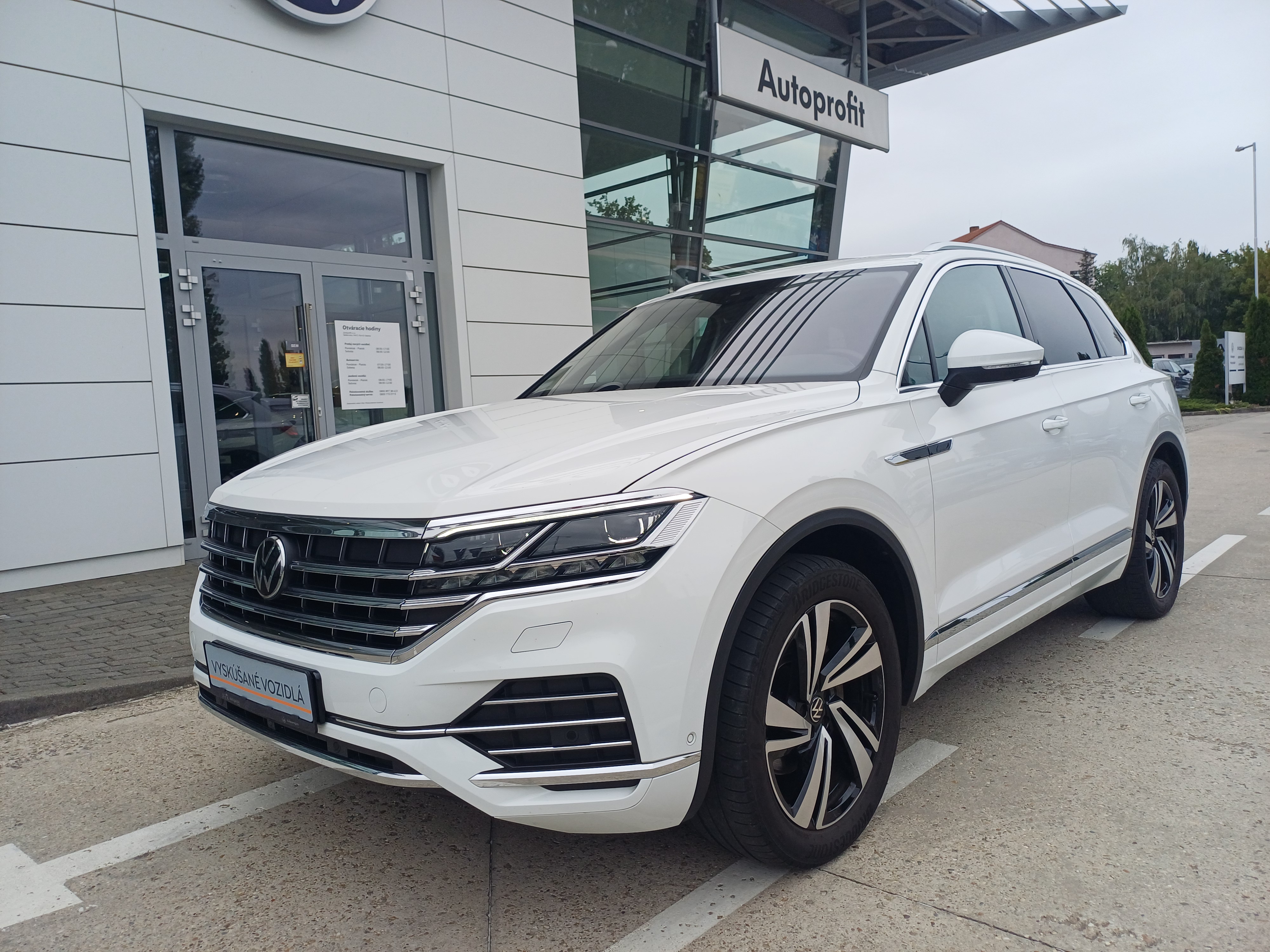 Volkswagen Touareg Elegance 3.0 V6 TDI, 1. majiteľ, SK pôvod